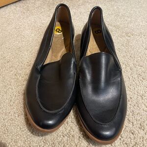 AEROSOLES Black Leather Loafers